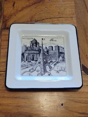 Brunelli Cities Paris Plate Square Eifel Tower Black & White MADE in ITALY
